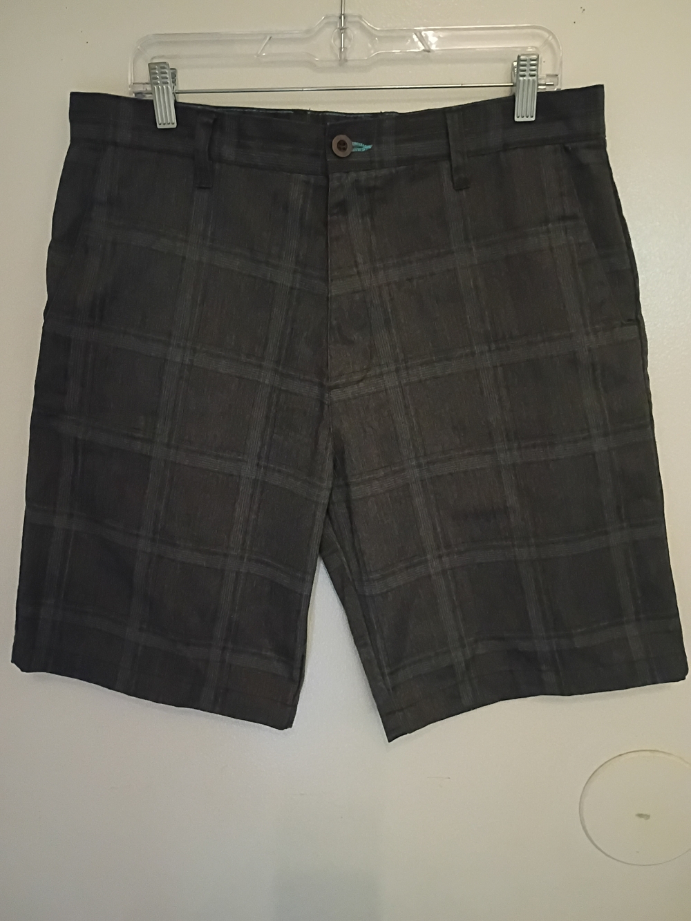 burnside Men's Gray Plaid Flat-Front Men's Shorts Sz 34